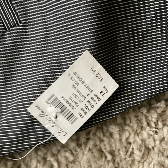 Women’s shorts - Picture 2 of 2